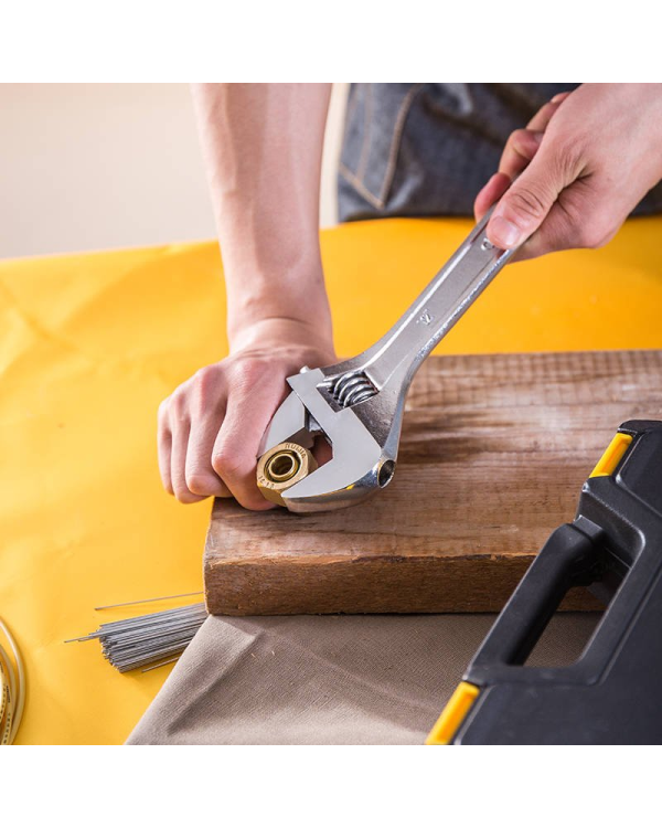 Регулируемый гаечный ключ 12" Deli Tools EDL012A (серебристый)