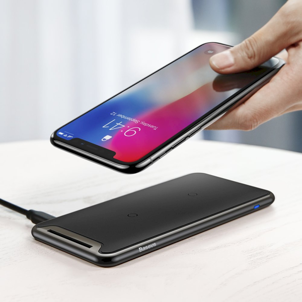 Обложка книги «Baseus Three-coil Wireless Charging Pad Desktop Qi Charger (WXHSD-B01) black»