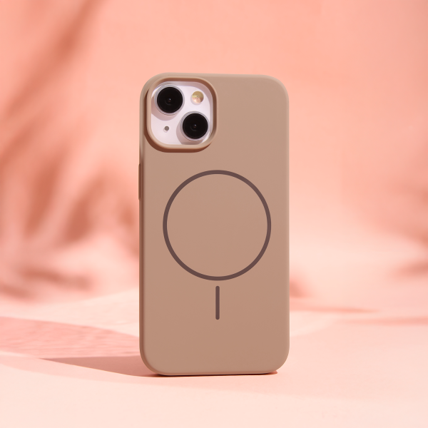 Силиконовый тонкий чехол Fusion Magsafe для iPhone 16 Pro коричневый