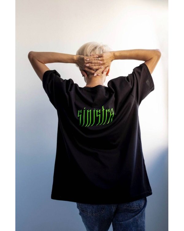 Набор подарочный: новая книга Пелевина "A Sinistra", футболка с буквой XL, стикерпак - всё в боксе