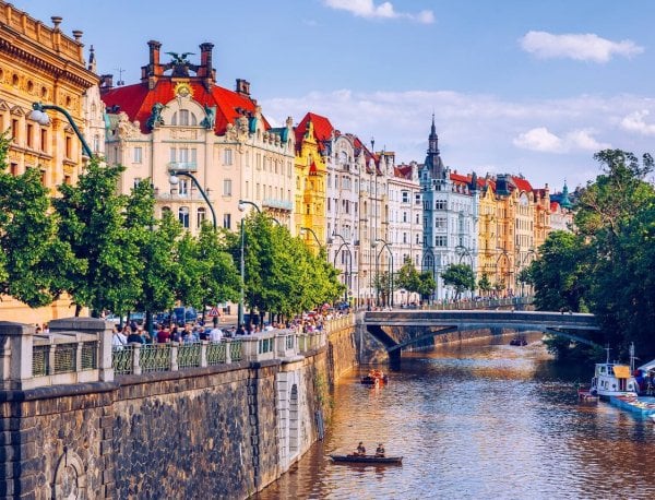 ГОРОД (Рыжий Кот) Алмаз мозаика (блест.) 30х40 см, с подр., с полн. заполн.цв.Яркий вид на набережной.(Арт. AS34023)