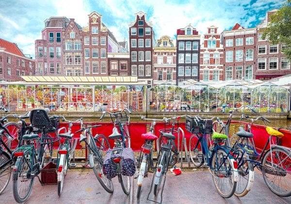 ГОРОД (Рыжий Кот) Алмаз мозаика (блест.) 30х40 см,с подр.,с полн.заполн.цв. Весенний Амстердам.( Арт. AS34020)