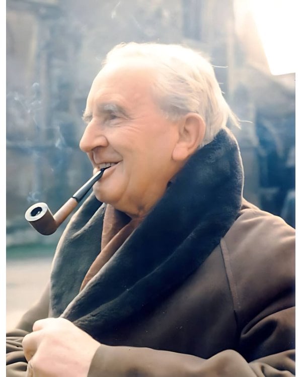 Дополнительное изображение книги «Fellowship of the Ring (J.R.R Tolkien) Братство Кольца (Дж.Р.Р Толкин)/ Книги на английском языке»