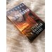 Дополнительное изображение книги «Следы в высокой траве»