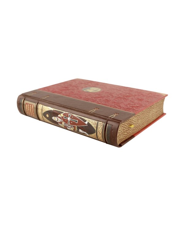 История русского военного искусства. Иллюстрированное издание в коллекционном инкрустированном переплете ручной работы с пятью видами тиснения и украшенным обрезом. Красная