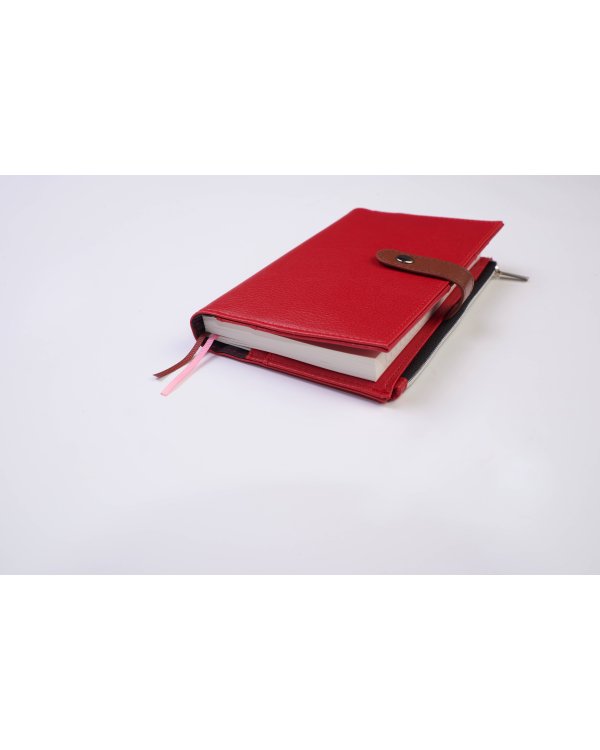 Ежедневник-органайзер (красный) (искусств. кожа, обложка на заклепке, сменный внутренний блок, отделение под карты и ручку)