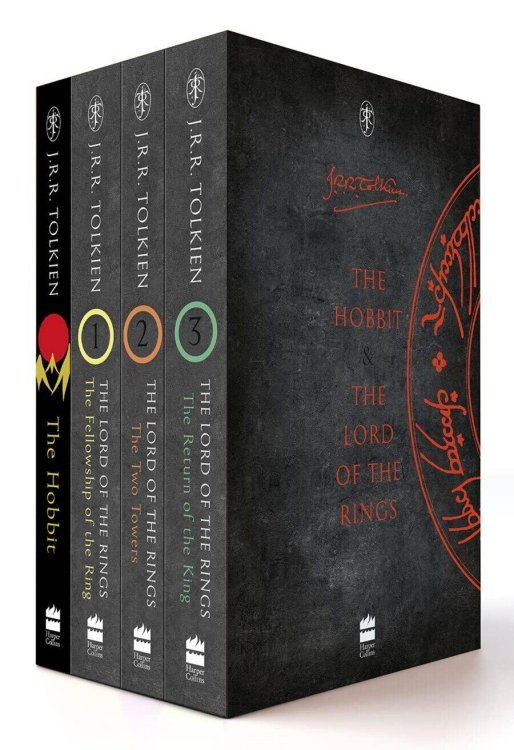 Обложка книги «The Hobbit. The Lord of the Rings. Box set 4 (Tolkien J.R.R.) Хоббит и Властелин колец. Комплект из 4-х книг (Д.Р.Р Толкин) /Книги на английском языке», ISBN 9780261103566