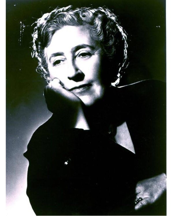 Дополнительное изображение книги «Seven Dials Mystery (Agatha Christie) Тайна семи циферблатов (Агата Кристи) /Книги на английском языке»