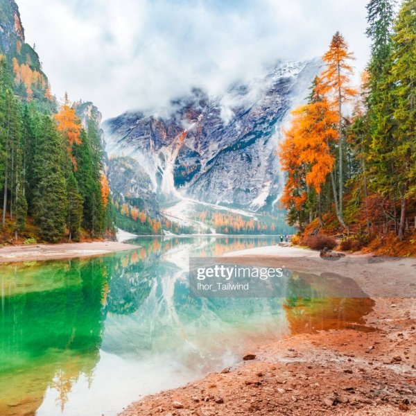 Алмазная мозаика (класс) 30*30 с подр., с полн.запол. (33цв) КРАСИВЫЙ ПЕЙЗАЖ. Арт. AC30007