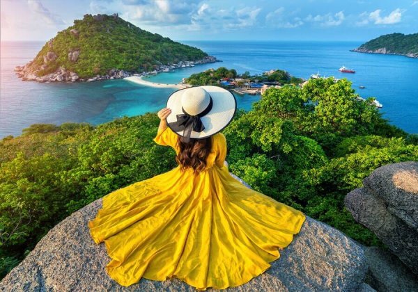 Алмаз. мозаика (класс) 30х40 см, с подр., с част. заполн. (цв.) Девушка и вид на океан. (Арт.ACH050)