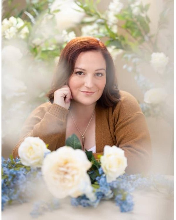 Rose in chains (Julie Soto) Роза в цепях (Джули Сото) /Книги на английском языке