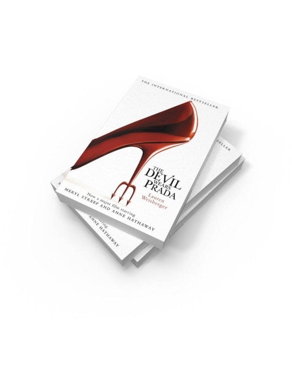 Дополнительное изображение книги «The Devil Wears Prada (Lauren Weisberger) Дьявол носит Прада (Лорен Вайсбергер) /Книги на английском языке»