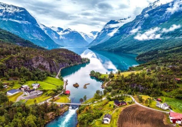 Алмаз. моз. квадратная 30х40 (класс.)  (23 цв.) Норвежские красоты природы. ( Арт. F4-032)