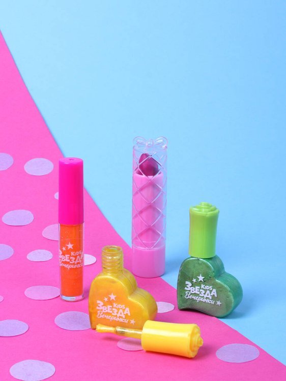 Набор детской косметики "Принцесса 1" (помада, лак д/ногтей, блеск д/губ, цвет микс) ( Арт. КС-5204)