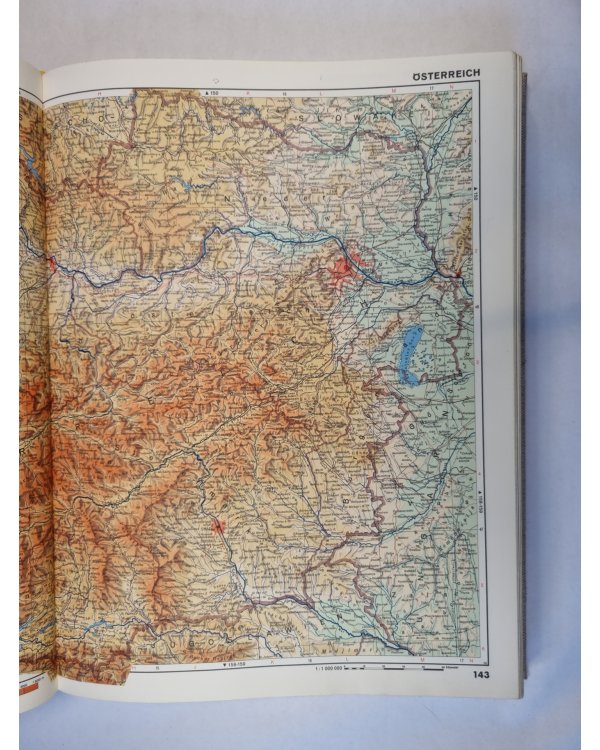 Der grosse universal atlas