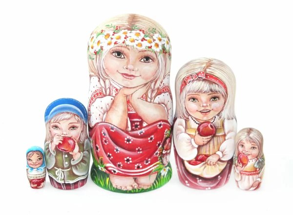Матрешка Олеся с венком 5м17см
