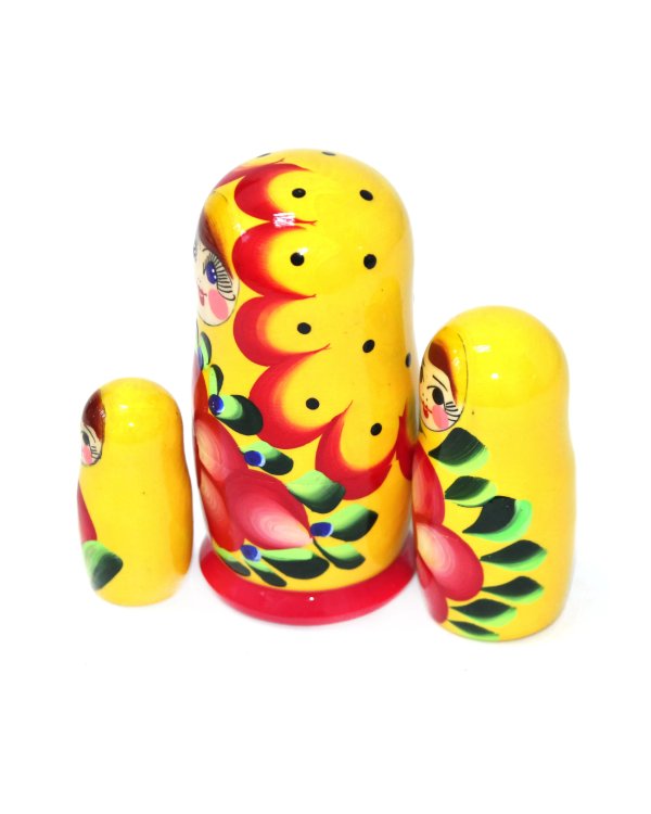 Матрешка Нина желтая 3м9