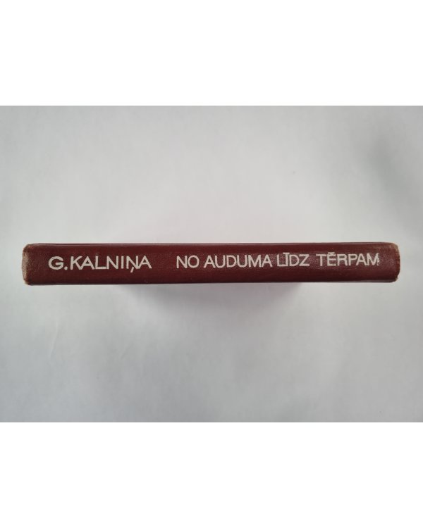 No auduma līdz tērpam