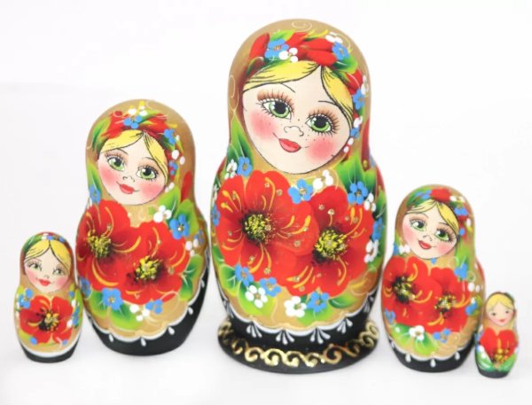 Матрешка Красные маки (охра) 12 см 5 мест