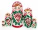 Матрешка гроздь смородины на белом