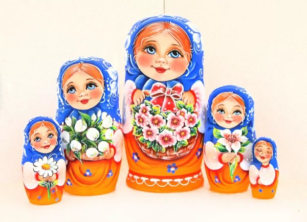 Матрешка Оля с фиалками 5м17