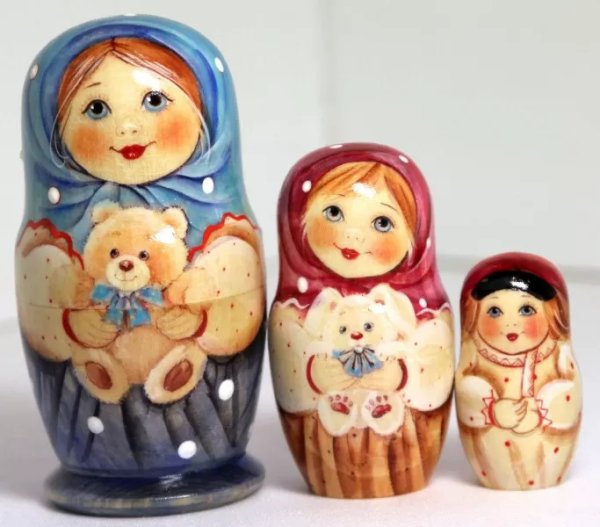 Матрешка Вера с мишкой 3м11 Матрешка Вера с мишкой 3м11