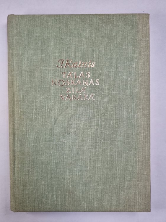 Tālas noskaņas zilā vakarā