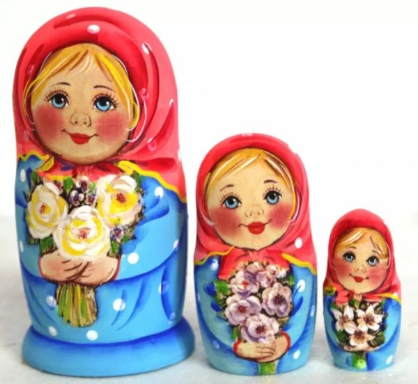 Матрешка Настя с белыми розами 3м11