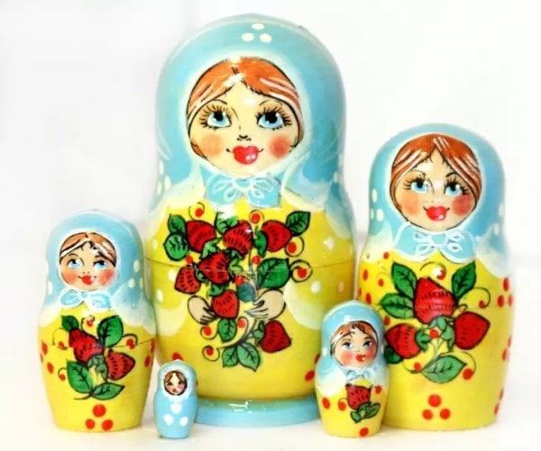 Матрешка Клубничка син. 5м9