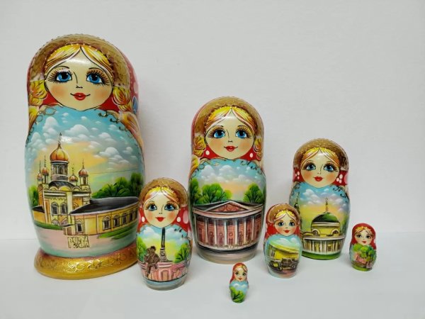 Матрешка Руза красная 7м 21см