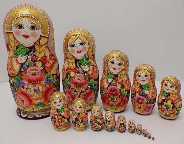 Матрешка Цветы (бежевый платок) 15м33 Матрешка Цветы (бежевый платок) 15м33