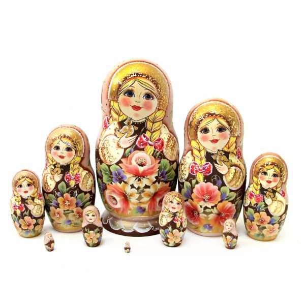 Матрешка Цветы (бежевый платок) 10м 25см