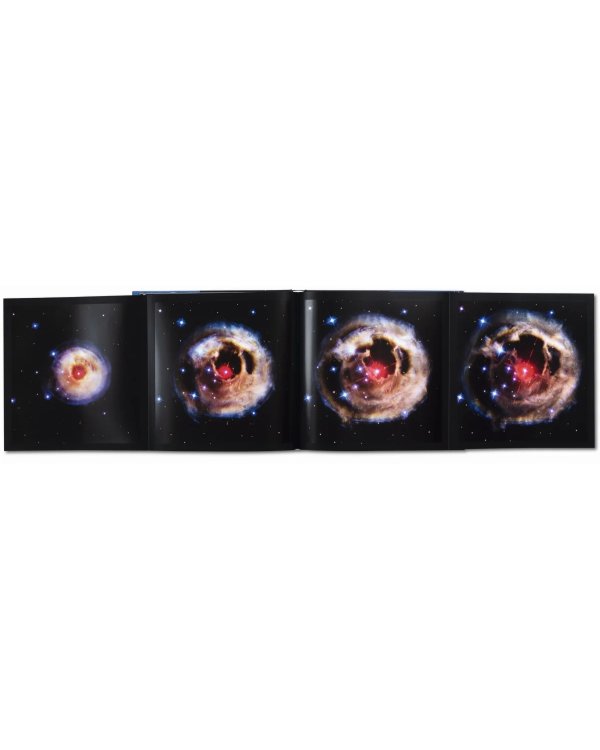 Expanding Universe. The Hubble Space Telescope