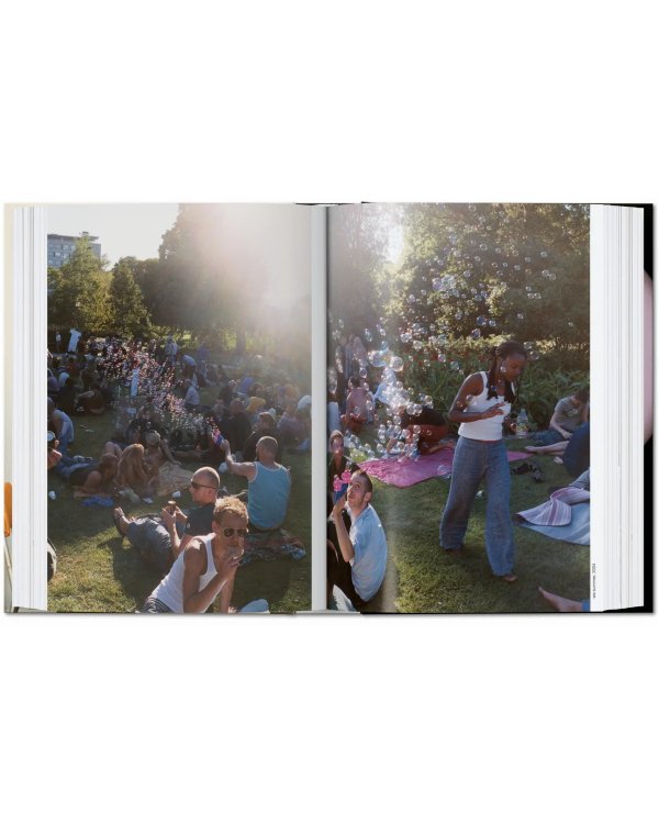Wolfgang Tillmans. four books. 40th Ed.