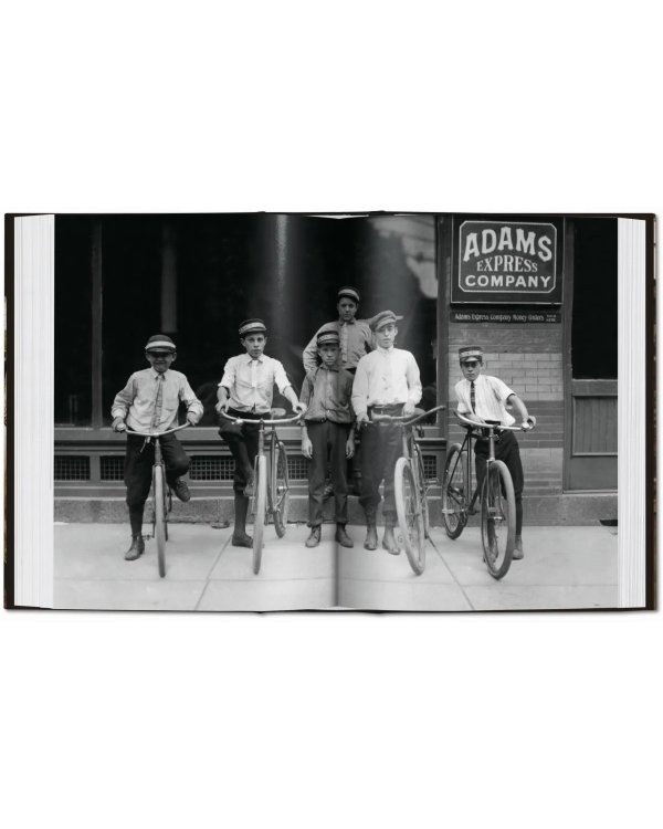 Lewis W. Hine. America at Work