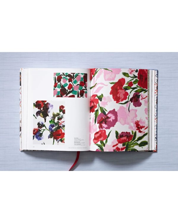 The Book of Printed Fabrics. From the 16th century until today