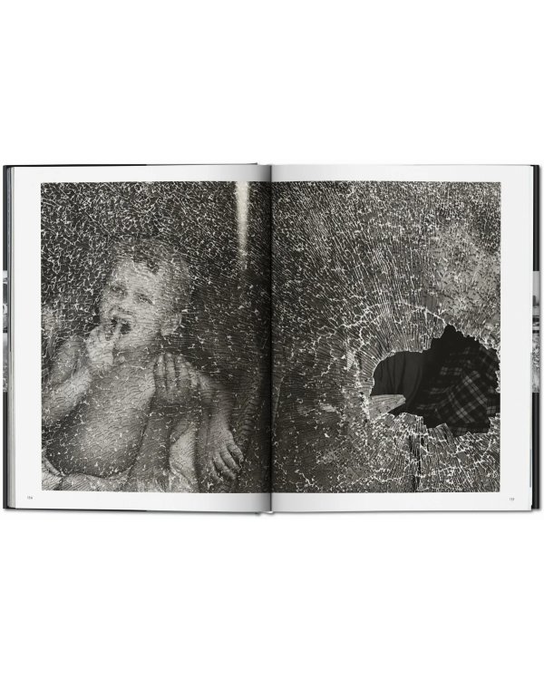 Sebastião Salgado. Exodus