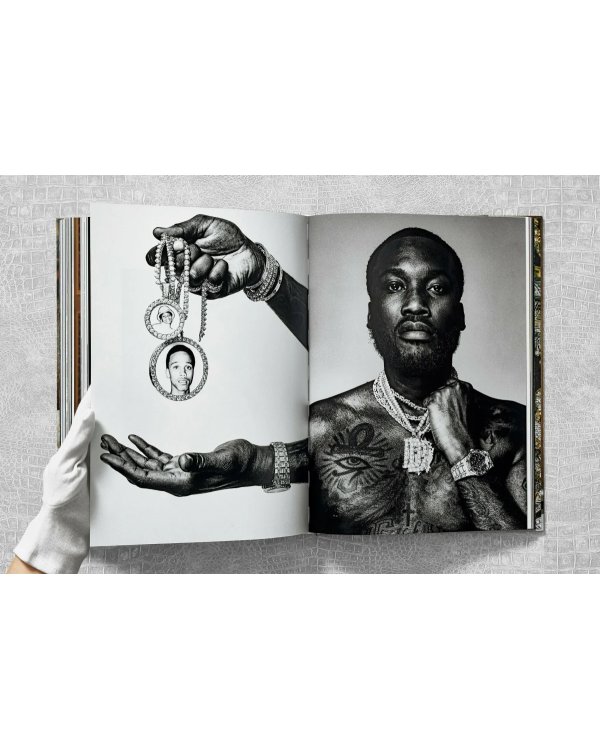 Ice Cold. A Hip-Hop Jewelry History