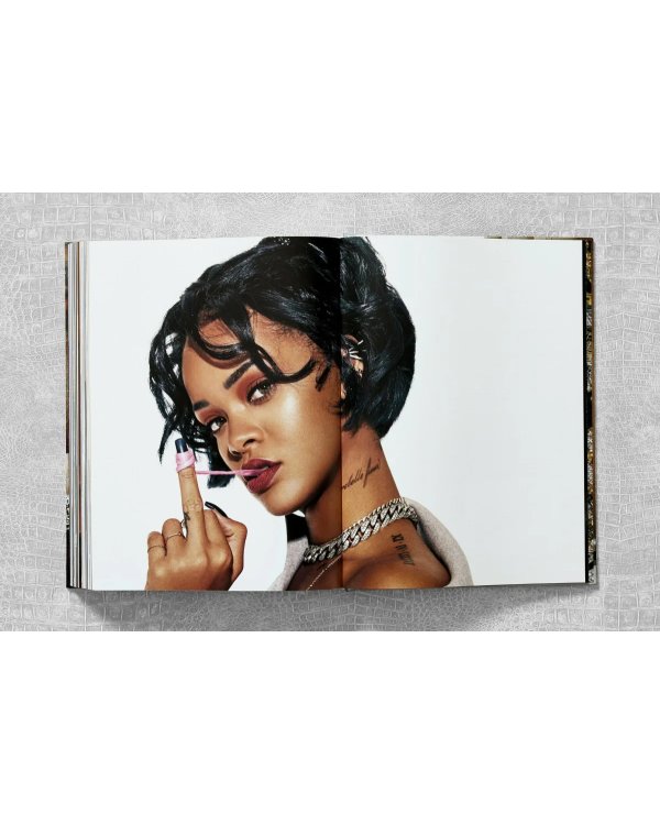 Ice Cold. A Hip-Hop Jewelry History