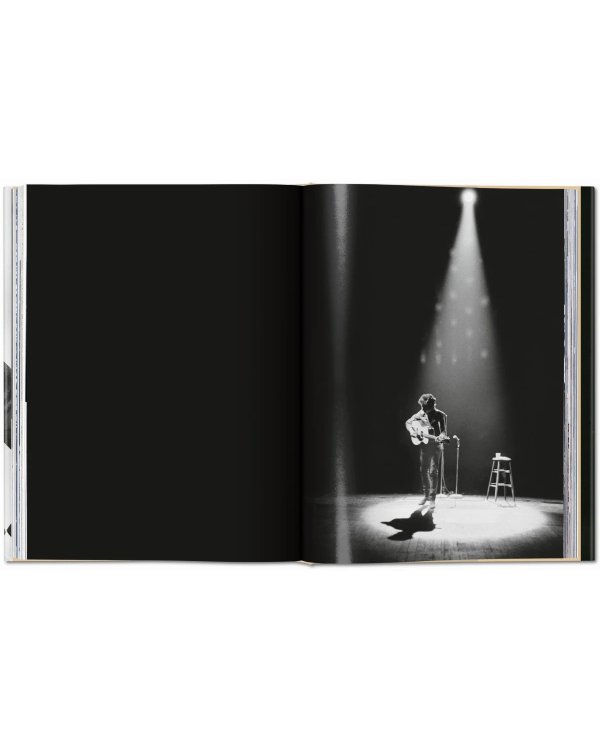 Daniel Kramer. Bob Dylan. A Year and a Day