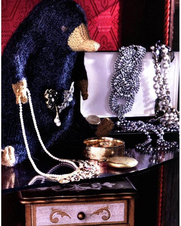 Harry Potter Knitting Magic: New Patterns from Hogwarts & Beyond