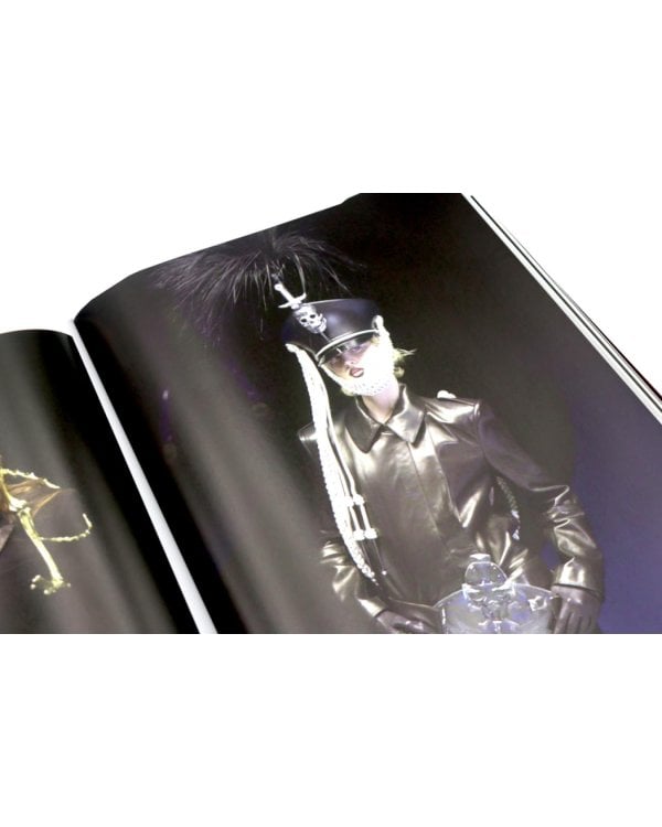 McQueen. Легенда моды