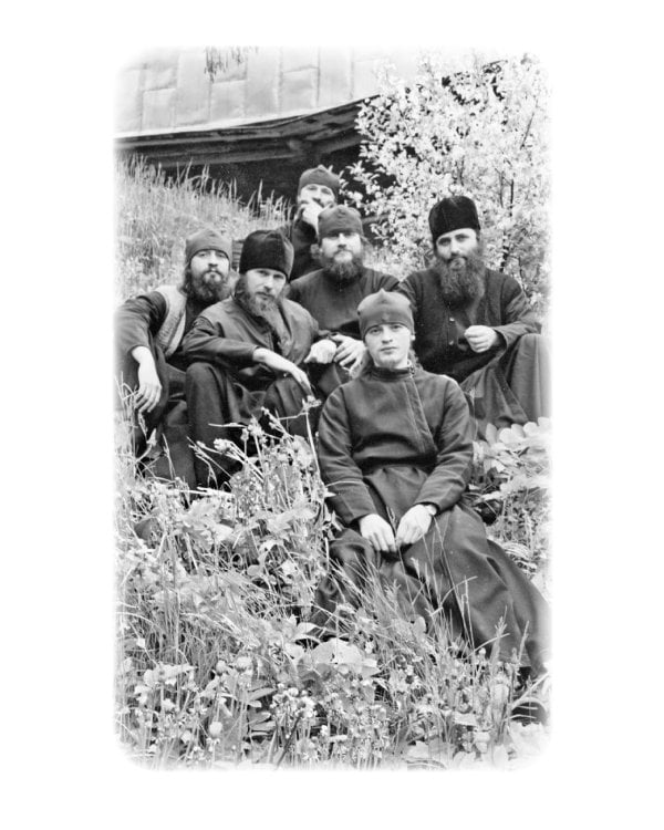 Гибель империи. Российский урок + Несвятые святые и другие рассказы (комплект из 2-х книг)