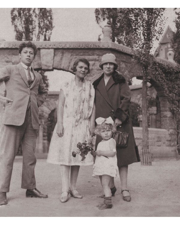 Всегда, Зоя! Альбом воспоминаний