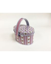 Коробка для безделушек и мелочей Розовые розы арт.43698 7,9х5,4х5,3см, из черного окрашенного металла 7,9х5,4х5,3