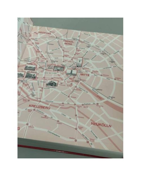 Berlin‑Moskau 1900‑1950: Bildende Kunst, Photographie, Architektur, Theater, Literatur, Musik und Film: Zur Ausstellung im Martin‑Gropius‑Bau, Berlin, und im Puschkin‑Museum, Moskau