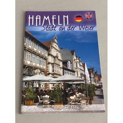 Обложка книги «Hameln - Stadt an der Weser, Гамельн - город на Везере» — Autor nicht angegeben