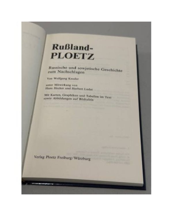 Дополнительное изображение книги «Rußland-Ploetz. Russische und sowjetische Geschichte zum Nachschlagen»