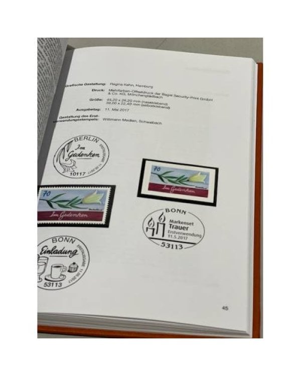 Дополнительное изображение книги «Postwertzeichen Jahrbuch 2017»