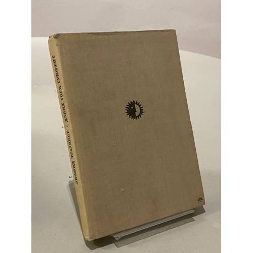 Обложка книги «Дэвид Уорк Гриффит» — Трауберг Леонид Захарович